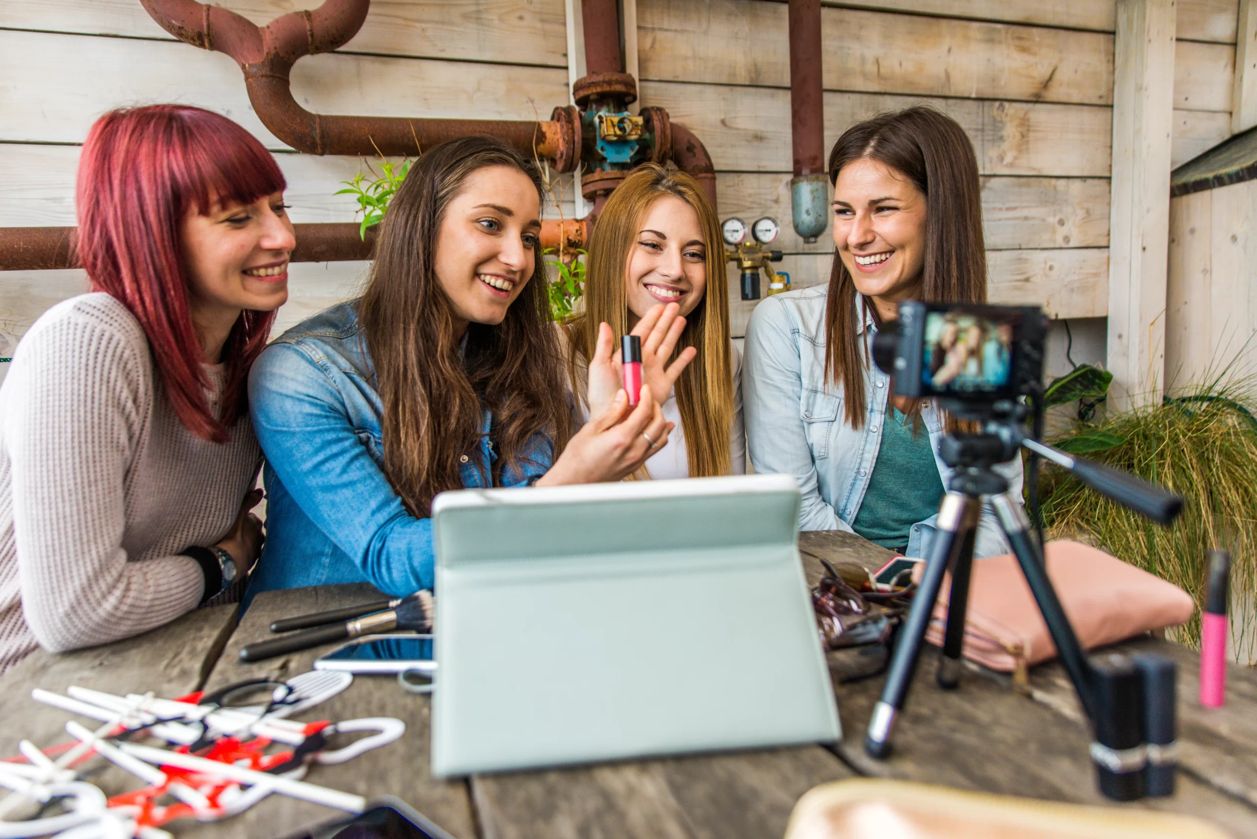 influencers-vlogging-from-home-2025-03-14-13-21-18-utc